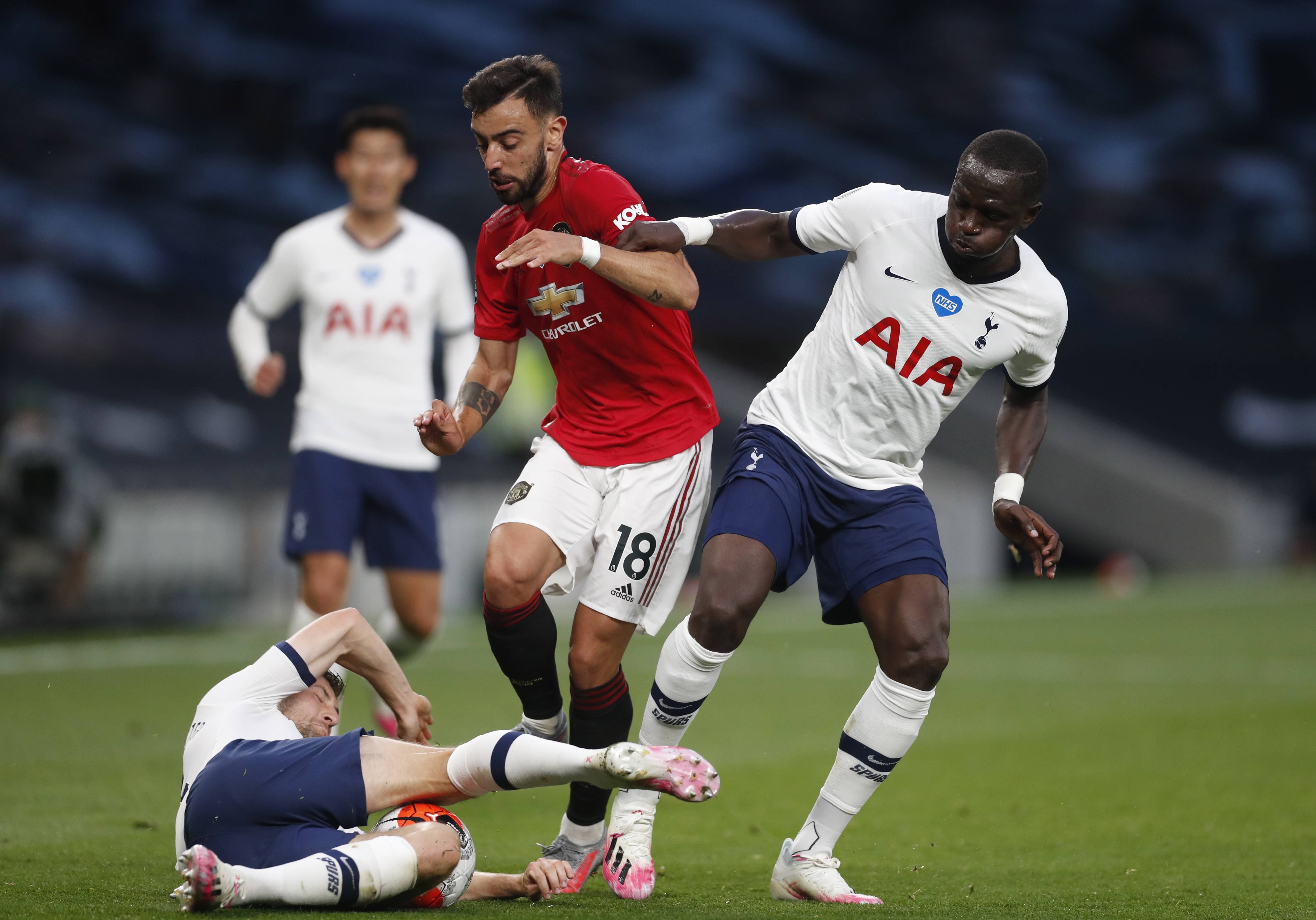 明对比的是 明对比的是