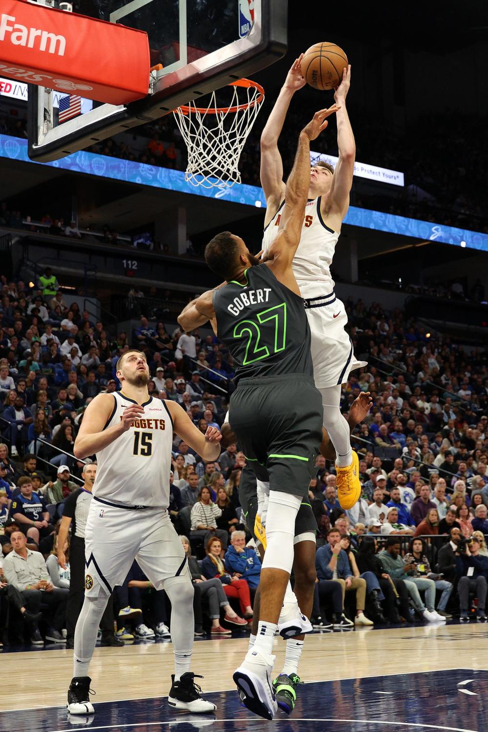 众多年轻球 众多年轻球